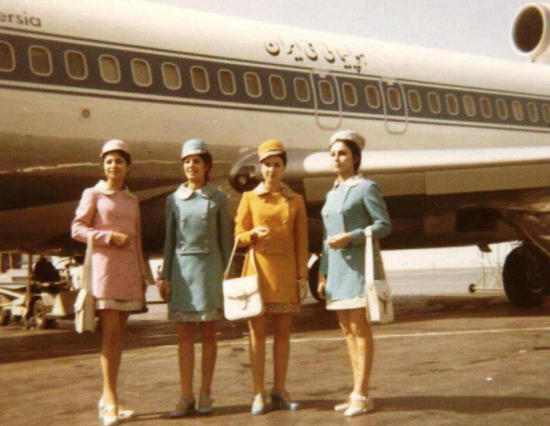 “Iran Air flight attendants in the 1970s.” “My dad, probably 1970s. This is my favourite photo of him.”, “Pacific Southwest Airlines Stewardesses from the 70’s.”, “Economy class flying in 1970.”, “70’s Vintage Airline Stewardess.”, “Iran Air flight attendants in the 1970s.”, “First class on a United flight, 1970.”, An American Airlines advertisement from 1971., “Led Zeppelin (Early 1970s).”, “Chilling and smoking mid-air in the 70s.”, “Southwest Airlines Flight Attendant, Late 70s.”, “Elvis Presley & Linda Thompson boarding a plane mid 70’s.”, “My flight attendant mom getting some oxygen for her hangover (70s).”, “Economy seating on Pan Am in the 70s.”, “These Vintage Photos of flight Stewardesses 70’s.”