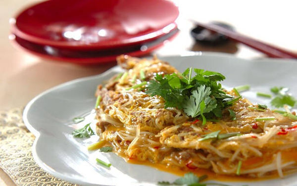 ナスとひき肉のエスニック炒め, エスニックモヤシオムレツ, ナスとひき肉のエスニック混ぜご飯, 春雨のエスニック丼, トマトエスニックうどん