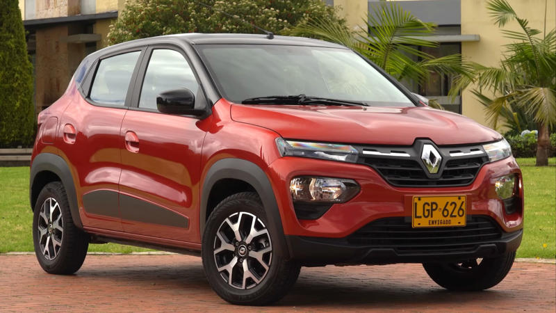 4. Renault Kwid 1. Chevrolet Onix, 2. Nissan Versa, 3. Volkswagen Gol, 4. Renault Kwid, 5. Toyota Hilux, 6. Fiat Argo, 7. Chevrolet Tracker, 8. Hyundai HB20, 9. Ford Ranger, 10. Jeep Renegade, 11. Toyota Corolla Cross, 12. Peugeot 208, 13. Volkswagen T-Cross, 14. Renault Sandero, 15. Fiat Cronos, 16. Toyota Yaris, 17. Kia Seltos, 18. Mitsubishi L200, 19. Honda HR-V, 20. Citroën C4 Cactus