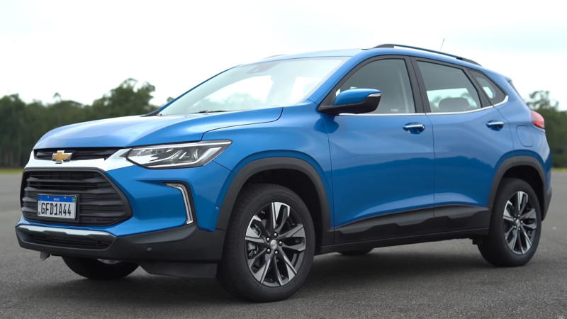 7. Chevrolet Tracker 1. Chevrolet Onix, 2. Nissan Versa, 3. Volkswagen Gol, 4. Renault Kwid, 5. Toyota Hilux, 6. Fiat Argo, 7. Chevrolet Tracker, 8. Hyundai HB20, 9. Ford Ranger, 10. Jeep Renegade, 11. Toyota Corolla Cross, 12. Peugeot 208, 13. Volkswagen T-Cross, 14. Renault Sandero, 15. Fiat Cronos, 16. Toyota Yaris, 17. Kia Seltos, 18. Mitsubishi L200, 19. Honda HR-V, 20. Citroën C4 Cactus