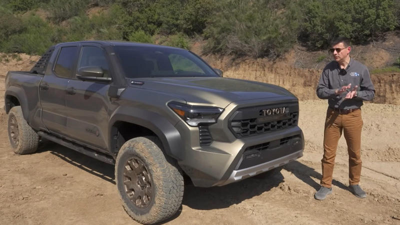 1. Ford Super Duty (F-250/F-350), 2. Tesla Cybertruck, 3. Ram HD With G56 Manual (2006–2018), 4. Lincoln Blackwood (2002 Only), 5. Ford 10R80-Equipped Trucks (F-150, Ranger), 6. 2013 Ram 1500, 7. Volkswagen Amarok (2nd‑Gen), 8. Toyota Hilux GR Sport, 9. 2025 Toyota Tacoma (Hybrid), 10. 2024 Chevrolet Colorado Z71, 1. Ford Maverick (2022–Present), 2. Hyundai Santa Cruz (2025), 3. Mazda BT‑50 (2025), 4. Ford Ranger (2025), 5. Ford F‑150 Lightning (EV), 6. Nissan Frontier (2025), 7. Chevrolet Silverado 1500, 8. GMC Sierra 1500, 9. Toyota Tundra (2nd Gen, 2007–Present), 10. Rivian R1T (EV)