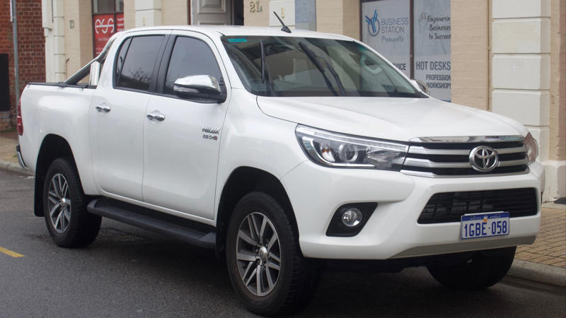 5. Toyota Hilux 1. Chevrolet Onix, 2. Nissan Versa, 3. Volkswagen Gol, 4. Renault Kwid, 5. Toyota Hilux, 6. Fiat Argo, 7. Chevrolet Tracker, 8. Hyundai HB20, 9. Ford Ranger, 10. Jeep Renegade, 11. Toyota Corolla Cross, 12. Peugeot 208, 13. Volkswagen T-Cross, 14. Renault Sandero, 15. Fiat Cronos, 16. Toyota Yaris, 17. Kia Seltos, 18. Mitsubishi L200, 19. Honda HR-V, 20. Citroën C4 Cactus