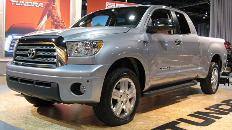1. Ford Super Duty (F-250/F-350), 2. Tesla Cybertruck, 3. Ram HD With G56 Manual (2006–2018), 4. Lincoln Blackwood (2002 Only), 5. Ford 10R80-Equipped Trucks (F-150, Ranger), 6. 2013 Ram 1500, 7. Volkswagen Amarok (2nd‑Gen), 8. Toyota Hilux GR Sport, 9. 2025 Toyota Tacoma (Hybrid), 10. 2024 Chevrolet Colorado Z71, 1. Ford Maverick (2022–Present), 2. Hyundai Santa Cruz (2025), 3. Mazda BT‑50 (2025), 4. Ford Ranger (2025), 5. Ford F‑150 Lightning (EV), 6. Nissan Frontier (2025), 7. Chevrolet Silverado 1500, 8. GMC Sierra 1500, 9. Toyota Tundra (2nd Gen, 2007–Present), 10. Rivian R1T (EV)