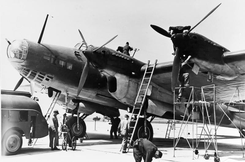 6: Petlyakov Pe-8 10: Bell P-39 Airacobra, 9: Ilyushin Il-4 (DB-3F), 9: Ilyushin Il-4, 8: Lavochkin La-5FN/ La-7, 7: Tupolev Tu-2, 6: Petlyakov Pe-8, 5: Polikarpov Po-2, 4: Petlyakov Pe-2, 3: Polikarpov I-16, 2: Yakovlev fighter series, 1: Ilyushin Il-2