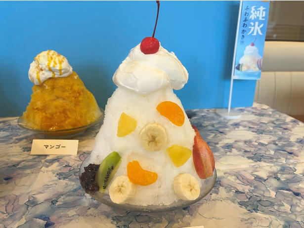 専門店級のこだわり。「純氷」の口どけがひと味違う, 新フレーバー「キャラメルマキアート」は、五感で楽しむカフェデザート, 「しろくま」「ポップブルー」「マンゴー」など定番人気も勢ぞろい, 食後やお子さま向けにぴったりな「ミニサイズ」も充実