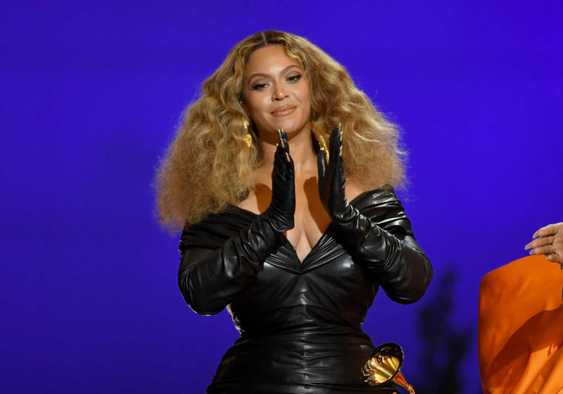 Shakira - 'Out of Your League', Miley Cyrus - 'Flowers', Taylor Swift - 'Would've, Could've, Should've', Pink - 'So What', Beyoncé - 'Irreplaceable', Lauryn Hill - 'Ex-Factor', Gloria Gaynor - 'I Will Survive', Sheryl Crow - 'My Favorite Mistake', CeeLo Green - 'Forget You', Sia - 'Elastic Heart', Dionne Warwick - 'Walk On By', Kelis - 'Caught Out There', Miley Cyrus - 'Wrecking Ball', Britney Spears - 'Stronger', Robyn - 'With Every Heartbeat', Amy Winehouse - 'Tears Dry on Their Own', McAlmont &amp; Butler - 'Yes'