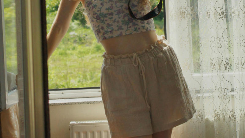 1. Booty Shorts, 2. Crop Tops, 3. Novelty Tees, 4. Ultra Low-Rise Jeans, 5. Flat-Billed Snapbacks, 6. Tube Tops, 7. Jeggings, 8. Distressed Sneakers, 9. Neon Athletic Wear, 10. Super Destroyed Jeans, 1. Linen Shorts, 2. Blazers, 3. Midi Dresses, 4. Sleek Accessories, 5. Wide-Legged Trousers, 6. A Real Bag, 7. Wrap Tops, 8. Loafers, 9. A Well-Cut Trenchcoat, 10. Glamorous Sunglasses