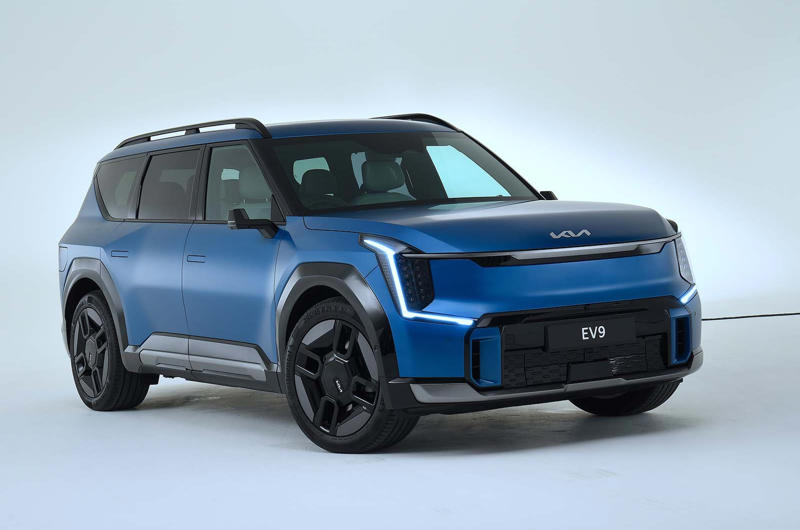 Audi e-tron GT | 305 miles, Hyundai Ioniq 5 | 315 miles, Toyota bZ4X | 318 miles, Hyundai Kona Electric | 319 miles, Audi Q4 e-tron | 321 miles, Genesis GV60 | 321 miles, Mercedes EQA | 324 miles, Volkswagen ID 5 | 327 miles, Audi Q4 Sportback e-tron | 328 miles, Kia EV6 | 328 miles, Volkswagen ID 4 | 328 miles, Nissan Ariya | 329 miles, Audi Q8 e-tron | 330 miles, Tesla Model Y | 331 miles, Volvo XC40 Recharge | 334 miles, Kia EV9 | 336 miles, Hyundai Ioniq 6 | 338 miles, Volkswagen ID 3 | 339 miles, Cupra Born | 341 miles, Volvo C40 Recharge | 342 miles, Audi Q8 Sportback e-tron | 343 miles, Skoda Enyaq Coupe IV | 345 miles, BYD Seal | 354 miles, Skoda Enyaq 85 | 358 miles, Ford Mustang Mach E | 372 miles, BMW i4 | 373 miles, Ford Explorer | 374 miles, Volvo EX90 I 374 miles, Polestar 3 | 379 miles, Lotus Emeya | 379 miles, Audi Q6 E-tron Quattro | 381 miles, Porsche Macan 4 Electric | 381 miles, BMW iX | 382 miles, BMW i7 | 387 miles, Mercedes EQE | 388 miles, Renault Scenic E-Tech | 388 miles, Mercedes EQS SUV | 404 miles, Polestar 2 | 405 miles, Tesla Model S | 405 miles, Tesla Model 3 | 421 miles, Porsche Taycan | 422 miles, Volkswagen ID 7 | 435 miles, Mercedes EQS | 453 miles