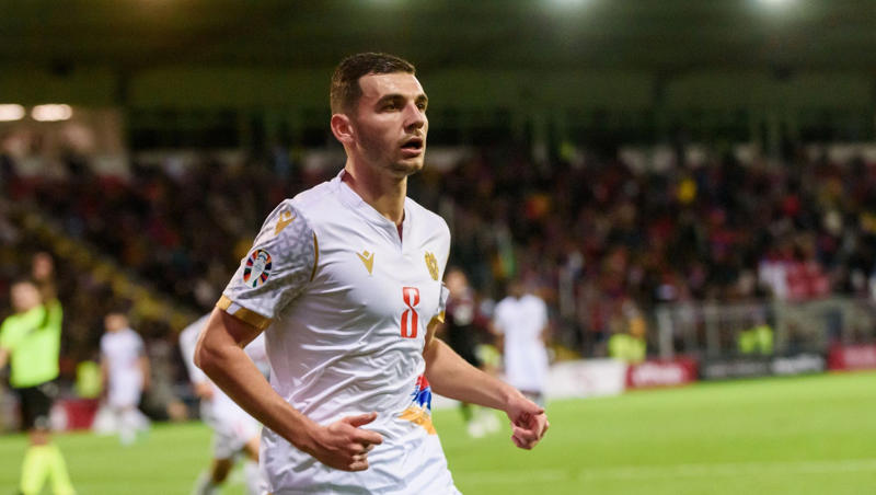 Latest transfer news headlines, Man United make improved Mbeumo bid, Kerkez to complete Liverpool, Man United and Chelsea open to swap deal, Arsenal enquire about Barcola, Forest eye Juve pair, DONE DEAL: Nat Phillips joins West Brom, United pick up South Coast youngster, Turkey beckons for Richarlison, Real Madrid slash Rodrygo asking price, Mason Mount to stay at United, United improve Mbeumo bid, Maresca provides Nkunku update as United consider approach, Chelsea field Madueke interest, Bayern to rival Chelsea for Gittens, Chelsea and United consider swap deal, Spurs agree deal for Japan international, DONE DEAL: Leeds bolster back line with Bijol, DONE DEAL: Palace add new keeper, United 'sound out' Nkunku move, Chelsea face competition in striker and winger search, Molly Bartrip extends Spurs deal, Ronaldo issues future update, Konate turns down new deal, Liverpool defender set for West Brom medical, Quansah to join Leverkusen after Euro 2025, Gundogan wants City stay, Man Utd eye Brentford target, Nunez gives green light to Napoli move, Pogba deal not done yet, Deco says Barca will 'try' for Williams, Newcastle shortlist Rashford, Spurs eye Belgian defender, Newcastle continue Trafford talks, Ortega: Too early to discuss future, Kerkez jets in for Liverpool medical, Bardghji on verge of Barca move, Christensen expected to leave Barca, Liverpool in pole position to land Guehi, Rangnick: Man United's transfer focus has not made sense, Spurs draw up three-man shortlist, Man United fall behind in Kolo Muani race, Arsenal willing to wait for Rodyrgo, Three clubs interested in Sancho, Gundogan plays down transfer talk, Garnacho sending message?, Man United face Kean deadline, Bayern consider Gittens hijack, Arsenal could give up on Sesko, Bayern refusing to give up Williams pursuit, Fenerbahce offer David contract, United table bid for Lunin, Arsenal to wait on Rodrygo, Al Hilal target AC Milan star, Burnley to sign new keeper, Pogba set for Monaco switch, Fulham to profit from Elliot transfer, Brighton target Flamengo full-back, United set Antony asking price, Three way fight for Sancho, Leicester enter manager market, Guehi set to leave Palace, Brighton eye Elliot, Bayern Munich target Martinelli, WSL transfer latest: City sign young phenom, United eye Liverpool star, Liverpool offer Nunez and Chiesa for Osimhen, Szczęsny to extend Barcelona stay, Man United prepare Real Madrid deal, De Bruyne to play a role in Grealish move, Newcastle intensify Elanga interest, Bournemouth hold out for Zabarnyi, Courtois: I want to retire at Real Madrid, Deco speaks on Barcelona transfer to-do list, Arsenal target Brentford star, Liverpool deal 'here we go', Fulham midfielder chooses Everton, Chelsea end interest in Spanish talent, Arsenal striker search hits the rocks, Williams wants to join Barcelona, 'Exploratory talks' over Chelsea striker, Arsenal ready to accelerate Rodrygo move, Guardiola wants to cut Man City squad, Spurs join race for Garnacho, No Chelsea plans over Maignan deal, Arsenal 'agree' first summer deal, Liverpool close in on Guehi deal, Chelsea have new defender target, Arsenal target shock move for PSG star, Fenerbahce table Duran offer, Guehi prepared to see out Palace deal, Chelsea will not renew Maignan interest, Rashford: I'd love to play with Yamal, Atletico chase Digne, PSV offered Ferguson, Sunderland pursue Vanat, City open to Gundogan departure, Quansah to Leverkusen 'done', Fulham eye Palhinha return, Saudi interest rivals Monaco for Pogba, Zubimendi visits London Colney, Carnesecchi a Man Utd target if Onana leaves