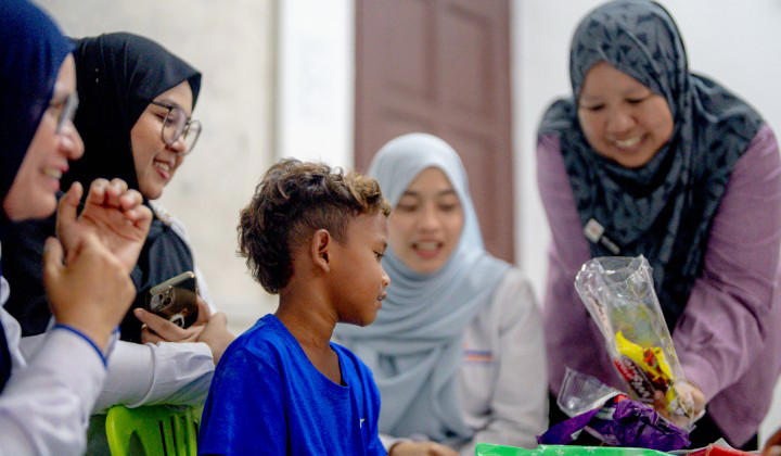 Three-Pronged Approach to Education Reform, Overcoming Geographic Isolation, Tailored Solutions Through RIMBA Module, Co-Teaching Model Shows Results, Building Confidence Beyond Academics, A Model for National Change