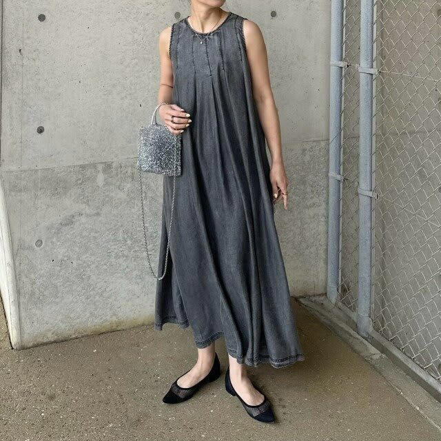 丸みのあるシルエットで旬な印象に, テラコッタカラーで大人の上品さを演出♪, 上品なマルチストライプ柄ですっきり！, 鮮やかイエローで夏の日差しに映える♡, ブラックデニムワンピースで上品に