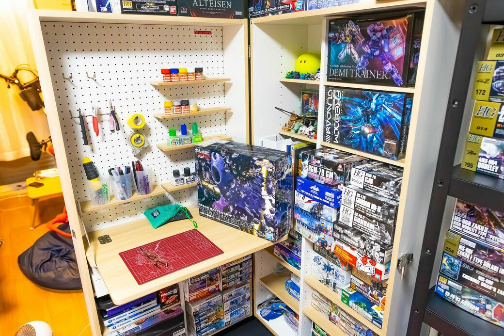 ガンダムは怒涛の供給が続く“不滅のコンテンツ”, ガンダムなら大人になっても遊んでいられる, 個性のない人生に“色”をつけてくれた「ガンダム愛」, 誰にも邪魔されない“趣味部屋”をつくる夢, 趣味と暮らしを両立させた部屋