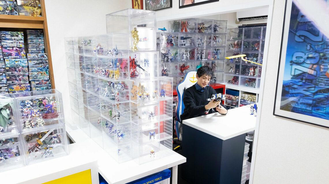 ガンダムは怒涛の供給が続く“不滅のコンテンツ”, ガンダムなら大人になっても遊んでいられる, 個性のない人生に“色”をつけてくれた「ガンダム愛」, 誰にも邪魔されない“趣味部屋”をつくる夢, 趣味と暮らしを両立させた部屋