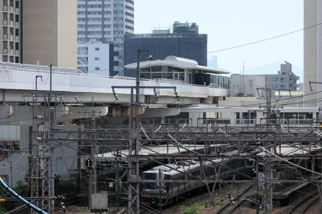 六甲アイランドと結ぶ新交通, 神戸では「じゃないほう」の存在, 建設に反対の声も、その理由は？, アイランド方面への通勤・通学需要, スポーツの拠点でもある