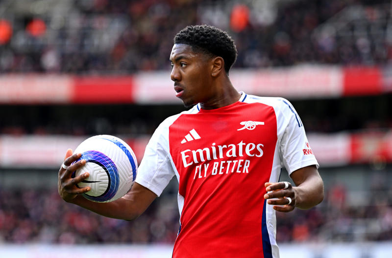 Latest transfer news headlines, Kerkez on Liverpool transfer, Lewis-Skelly signs new Arsenal contract, Liverpool sign Kerkez, Here we go!, Kepa announcement imminent, Villarreal boss makes Barry admission, When Arsenal hope to complete Norgaard transfer, Hato boost, Liverpool confirm double deal, Ederson shuts down exit talk, Brentford strike Milambo deal before Mbeumo exit, Arsenal sent new Rodrygo transfer message, Sunderland target former PSG man, United ready to accept cut-price for Garnacho, Newcastle line up Elanga alternatives, Battle on for Tete signature, Norgaard gets permission for Arsenal medical, Sesko 'follows' Arsenal as transfer talks continue, Chelsea set to clinch Gittens deal, Norgaard set for Arsenal medical as deal agreed, Man Utd close to sealing Mbeumo deal, Arsenal get new Gyokeres boost, Arsenal in negotiations for Madueke, Chelsea cash injection, Chelsea get Gittens boost, Ronaldo to sign new contract, Bournemouth confirm deal, DONE DEAL, Elliott urged to leave Liverpool, Mbeumo to Man Utd latest, Arsenal close to sealing Norgaard deal, Man United drop Garnacho valuation, Partey to leave Arsenal, Maignan not leaving AC Milan, Arsenal still leading Gyokeres race, United set Mbeumo decision deadline, Arteta sets striker deadline, Liverpool eye sensational Gyokeres hijack, Sunderland target Bulka, Tony Bloom invests in Hearts, Kyle Walker-Peters leaves Southampton, Liverpool able to spend £200m this summer, Chelsea and Liverpool to swoop for Fofana, Arsenal make offer for Norgaard, Arsenal trigger Kepa clause, Kerkez to Liverpool all but completed, Hutchinson in line for Premier League return, Adam Lallana announces retirement, Rashford to Barcelona hits stumbling block, Fenerbahce bit for Sancho, United handed goalkeeper boost, Luka Modric learns next club, Kepa a[pproaching Arsenal move, Gittens latest, Kolo Muani wants to stay at Juventus, Gordon open to Liverpool move, Rashford to Barcelona?, Crystal Palace women choose new head coach, Dyche a frontrunner for Leicester job, Newcastle plan Isak contract talks, Jadon Sancho latest, Pogba finds new club - in Champions League?, Bryan Mbeumo latest, Tottenham line up £68m Eze swoop, Gyokeres demands Arsenal move, Arsenal to sign Kepa this week, Man Utd not interested in Nkunku, Man Utd hold Jashari talks, Lyon relegated, Arsenal get Rodrygo boost, Arsenal hold Kudus talks, Marti Cifuentes leaves QPR, Chelsea winger sends message, RB Leipzig announcement, Newcastle shortlist revealed, Ait-Nouri praises Guardiola, Forest eye Juventus pair, Sancho set for Man Utd exit, Brentford make Mbeumo demands clear after Man Utd launch fresh bid, Loan move agreed, Forest reject Elanga bid, Kerkez latest, Edwards excited for Middlesbrough job, Brentford agree deal, Who is Kota Takai?, Chelsea stance on Wesley deal, Oxlade-Chamberlain offered Premier League return, DONE DEAL, Newcastle have Scalvini approach rejected, Phillips farewell, Liverpool held shock talks with De Bruyne, No Man United interest in Nkunku, Costa wants Porto exit amid Man United interest, Latest on Garnacho-Nkunku swap, Forest plot Henderson free transfer, Rodrygo valuation revealed amid Arsenal interest, Brighton look to seal Elliott deal, Spurs line up Eze to kickstart Frank era
