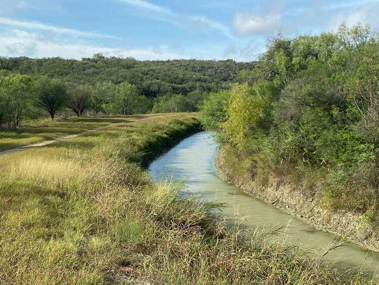What shopping center is coming to Castroville?, What's the latest update on Alsatian Oaks?, What's new with Town East Crossing?, What shakeups have occurred during the development process?, Related Reading