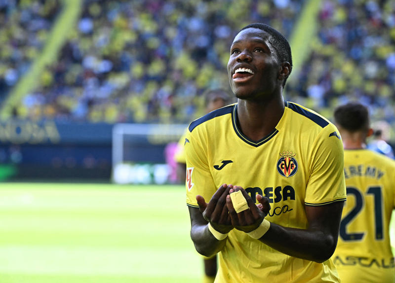 Latest transfer news headlines, Arsenal set new Gyokeres deadline, Osimhen chooses Man Utd move, Chelsea in talks over Dibling deal, Arsenal get huge Rodrygo boost, Madueke wants Arsenal move, Rashford chooses preferred next club, Woltemade to Bayern hits pothole, Calvert-Lewin receives Premier League, Bundesliga offers, DONE DEAL: Chelsea wonderkid joins Torino, Nwaneri in contract talks, Eze to push for Arsenal switch, Juventus to terminate Vlahovic?, DONE DEAL: Jonathan David joins Juventus, Martinelli to Saudi Arabia?, More on Gittens and Chelsea, Kyle Walker set for shock move, DONE DEAL: Keane extends Everton deal, Manchester City eye Inter defender, NEW: Man United tried for Ndidi last summer, Cunha handed No10 shirt, Man Utd quintet hand in transfer requests, Coutinho leaves Villa, Brownhill Burnley future uncertain, Hirst commits future to Ipswich, Scalvini top Newcastle target, Rashford to return to Man Utd, Galbraith set for Swans, David jets in for Juve medical, Cajuste attracting suitors, Charlton add Bell, Spurs appoint Martin Ho, Al-Nassr turn attention to Martinelli, Arsenal and Chelsea keeping tabs on Smit, Dumfries' release clause, Silva turns down Saudi, Williams speaks on new Bilbao deal, Man Utd not pursuing Calvert-Lewin, Tomiyasu to leave Arsenal, Nico Williams signs new deal, Man City appoint Andree Jeglertz, Arteta and Heinze set for Arsenal reunion, Gittens set for Chelsea move, DONE DEAL, David arrives for medical, Rodrygo boost, Arsenal to appoint Gabriel Heinze, Newcastle launch second Elanga bid, Arsenal hold fresh Madueke talks, Spurs looking to sell Richarlison, Diouf unimpressed by Burnley demands, Milambo signs for Brentford, Bournemouth close in on Diakite, Man City appoint Jeglertz, Newcastle launch Elanga bid, Gittens 'on verge' of Chelsea move, Milan complete Ricci deal, Shankland ends Hearts saga, Como to sign Kuhn, Pogba speaks on Monaco tears, Abraham joins Besiktas, Rodrygo set to leave Real, Juve keen on Sancho, but there is major stumbling block, Gittens latest, Manchester United in race against time to sign Mbeumo, Palace stand firm on Eze valuation, Conte targets £52m Lookman transfer, Sancho closing in on Man Utd exit, Sesko to Arsenal latest, Strasbourg agree deal for Chelsea target, PSG to rival Arsenal for Rodrygo, Man Utd prepare £43m Fabian Ruiz bid, Chelsea hold talks for Coulibaly, Arsenal given new Nico Williams hope, Chelsea eye Casado deal, Lookman price, Everton deal close, Arsenal get Cristhian Mosquera boost, Man Utd to sign Mbeumo this week, Sunderland close to Petrovic deal, New Tottenham bid for Kudus expected, Liverpool target Lukeba deal, Mosquera to Arsenal latest, Man Utd step up Watkins move, Arsenal handed new Rodrygo boost, Chelsea make shock bid for Real Madrid hero, Gyokeres agrees Arsenal deal, Chelsea exits, Kaoru Mitoma wants Brighton stay, DEAL AGREED, Joao Pedro shirt number, Giroud on Lille move, Crystal Palace make formal offer for Eze replacement, Pedro debut?, Juventus book David medical, Man Utd step up interest in '£60m' Watkins, DONE DEAL, New-look Chelsea, Fulham vindication, Premier League sides circle Leipzig star, Dani Olmo speaks out on Luis Diaz and Nico Williams