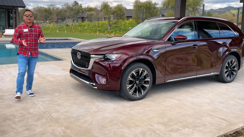 1. Tesla Model X (2025), 2. 2025 BMW i7 (2025), 3. Volvo S90 (2025), 4. Acura ZDX (2024), 5. 2024 Audi A8 (2024), 6. Mercedes-Benz Maybach S-Class (2025), 7. Lexus LS 500 (2025), 8. Land Rover Range Rover SV (2025), 9. Mazda CX-90 (2024), 10. Cadillac Escalade (2025), 11. Rolls-Royce Phantom (2025), 12. Genesis G90 (2025), 13. BMW X7 (2025), 14. Toyota Sequoia Capstone (2024), 15. Ferrari Roma (2025), 16. 2025 Lincoln Navigator (2025), 17. Kia EV9 (2024), 18. Lucid Air (2025), 19. Mercedes-Benz EQS Sedan (2025), 20. Porsche Taycan (2025)
