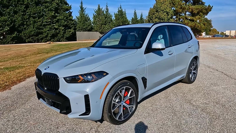 1. Jeep Grand Cherokee 4xe, 2. Mitsubishi Outlander PHEV, 3. Lexus NX 350h, 4. Toyota Venza, 5. Hyundai Tucson Hybrid, 6. Ford Escape Hybrid, 7. Volvo XC60 Recharge, 8. Kia Sorento Hybrid, 9. Mazda CX-90 PHEV, 10. Honda CR-V Sport Touring Hybrid, 1. Toyota RAV4 Hybrid, 2. Hyundai Santa Fe Hybrid, 3. Kia Sportage Hybrid, 4. Ford Explorer Hybrid, 5. Toyota Corolla Cross Hybrid, 6. Subaru Crosstrek Hybrid, 7. Lexus RX 500h, 8. Toyota Highlander Hybrid, 9. BMW X5 xDrive50e, 10. Hyundai Kona Hybrid