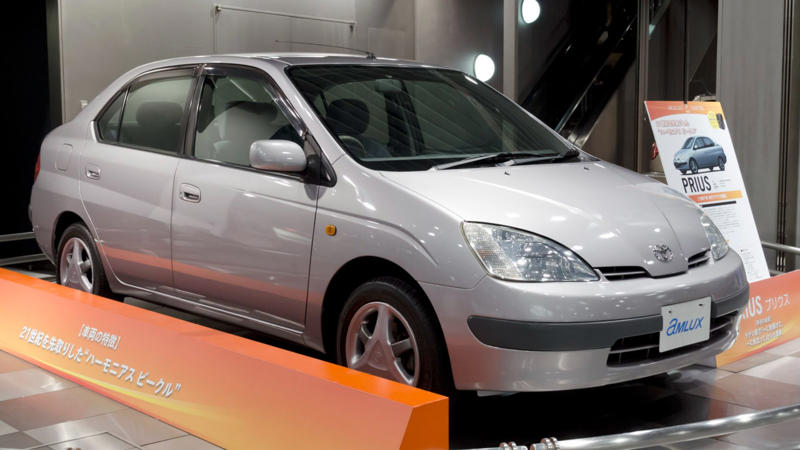 2. Toyota’s Bet On Hybrids Would Pay Off 1. Hydrogen Cars Will Replace Gasoline, 2. The Pontiac Aztek Will Redefine SUV Design, 3. The U.S. Would Lead The EV Market By 2020, 4. Diesel Will Dominate American Highways, 5. Microcars Would Take Over Urban America, 6. Flying Cars Will Be Mainstream By The 2020s, 7. Nobody Will Want Electric Pickups, 8. Google Will Have Fully Autonomous Cars By 2020, 9. Car-Sharing Would Eclipse Ownership, 10. Tesla Would Go Bankrupt By 2018, 1. The Ford Mustang Would Become A Cultural Icon, 2. Toyota’s Bet On Hybrids Would Pay Off, 3. SUVs Would Overtake Sedans In Popularity, 4. Revival Of Off-Road Enthusiasm, 5. EV Range Anxiety Would Fade With Time, 6. Porsche Could Build An Electric Car Without Sacrificing Performance, 7. Car Subscription Models Would Struggle To Scale, 8. Americans Would Warm To Korean Cars, 9. Legacy Carmakers Would Struggle Against EV Startups, 10. Long-Term Success For The Corolla