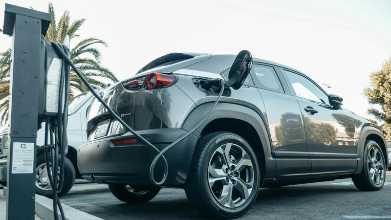 5. EV Range Anxiety Would Fade With Time 1. Hydrogen Cars Will Replace Gasoline, 2. The Pontiac Aztek Will Redefine SUV Design, 3. The U.S. Would Lead The EV Market By 2020, 4. Diesel Will Dominate American Highways, 5. Microcars Would Take Over Urban America, 6. Flying Cars Will Be Mainstream By The 2020s, 7. Nobody Will Want Electric Pickups, 8. Google Will Have Fully Autonomous Cars By 2020, 9. Car-Sharing Would Eclipse Ownership, 10. Tesla Would Go Bankrupt By 2018, 1. The Ford Mustang Would Become A Cultural Icon, 2. Toyota’s Bet On Hybrids Would Pay Off, 3. SUVs Would Overtake Sedans In Popularity, 4. Revival Of Off-Road Enthusiasm, 5. EV Range Anxiety Would Fade With Time, 6. Porsche Could Build An Electric Car Without Sacrificing Performance, 7. Car Subscription Models Would Struggle To Scale, 8. Americans Would Warm To Korean Cars, 9. Legacy Carmakers Would Struggle Against EV Startups, 10. Long-Term Success For The Corolla