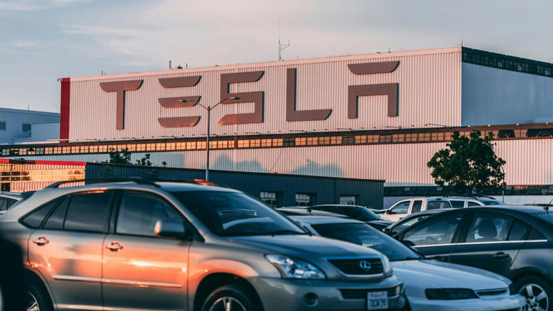9. Legacy Carmakers Would Struggle Against EV Startups 1. Hydrogen Cars Will Replace Gasoline, 2. The Pontiac Aztek Will Redefine SUV Design, 3. The U.S. Would Lead The EV Market By 2020, 4. Diesel Will Dominate American Highways, 5. Microcars Would Take Over Urban America, 6. Flying Cars Will Be Mainstream By The 2020s, 7. Nobody Will Want Electric Pickups, 8. Google Will Have Fully Autonomous Cars By 2020, 9. Car-Sharing Would Eclipse Ownership, 10. Tesla Would Go Bankrupt By 2018, 1. The Ford Mustang Would Become A Cultural Icon, 2. Toyota’s Bet On Hybrids Would Pay Off, 3. SUVs Would Overtake Sedans In Popularity, 4. Revival Of Off-Road Enthusiasm, 5. EV Range Anxiety Would Fade With Time, 6. Porsche Could Build An Electric Car Without Sacrificing Performance, 7. Car Subscription Models Would Struggle To Scale, 8. Americans Would Warm To Korean Cars, 9. Legacy Carmakers Would Struggle Against EV Startups, 10. Long-Term Success For The Corolla