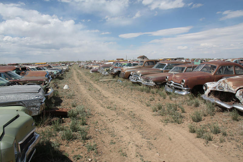 Lineup Chevrolet Montecarlo 1975, Buick SportWagon, AMC Gremlin, Buick Riviera 1972, Pontiac TransAm 1981, Renault LeCar, Mercury Cougar 1969, Chevrolet Fleetline 1948, Pontiac Chieftain 1954, Cadillac 1958, Buick Wildcat 1967, Toyota Carina Deluxe, Capri Mk1, Cadillac 1959, Imperial LeBaron 1958, Chevrolet Deluxe 1950, AMC Javelin, Dodge Coronet 440 1970, Lincoln Continental 1977, Buick Super Riviera 1957, Hudson Club Coupe 1947, GMC 1961, Dodge D100 1966, Ford F100 1966, Chevrolet Master Deluxe 1940, Chevrolet 1960, Chevrolet 1952, Fiat 600, Plymouth Suburban 1957, Ford Country Sedan 1958, Mercury Monterey 1956, Ford Ranchero 1973, Ford Galaxie 1960, Plymouth Belvedere 1959, Lincoln Continental 1966, Lincoln EL 1949, Chevrolet hardtop 1952