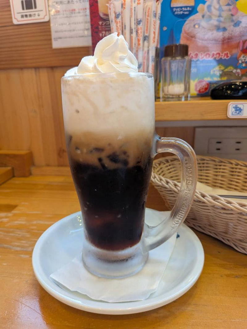 香港でしか飲めなかったコメダの謎ドリンク, 組み合わせは1000通り以上、自分好みのジェリコが楽しめる, 迷ったらオススメの組み合わせで注文, 店内はコメダ珈琲店ほどの「くつろぎ」はない, ジェリコでテイクアウト需要を開拓？, 付加価値をつけ、高単価を狙える業態だ