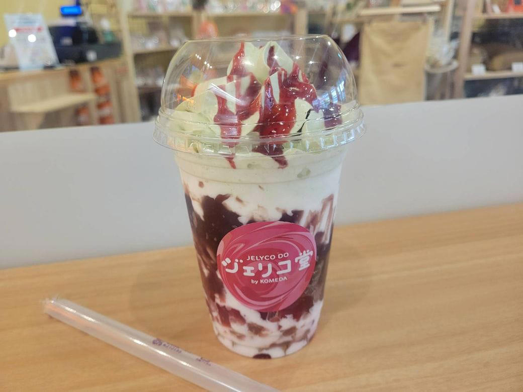 香港でしか飲めなかったコメダの謎ドリンク, 組み合わせは1000通り以上、自分好みのジェリコが楽しめる, 迷ったらオススメの組み合わせで注文, 店内はコメダ珈琲店ほどの「くつろぎ」はない, ジェリコでテイクアウト需要を開拓？, 付加価値をつけ、高単価を狙える業態だ