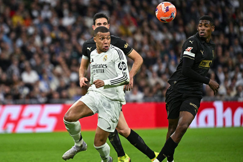Latest transfer news headlines, Chelsea 'offered' Emi Martinez, Spurs deny Mbeumo bid, Calvert-Lewin leaving Everton today, Arsenal could turn to Ekitike, Arsenal rival Tottenham for Eze, Joao Pedro having medical in USA ahead of £50m+ Chelsea move, Sporting issue Gyokeres statement, Walker return confirmed, Newcastle blow, Chelsea set for Pedro boost, Pogba is back, Spurs offer Moore new deal, Reinildo to join Sunderland, Partey set for Arsenal exit, Chelsea agree Pedro deal, Woltemade turns down Chelsea, Napoli in Nunez talks, Quansah books Bundesliga medical, Arsenal move for Mosquera, Marc Guehi latest, CONFIRMED: Calvert-Lewin leaves Everton, Forest move for Mikautadze, Joao Pedro to play for Chelsea at Club World Cup?, Tyrell Malacia returns to United, Brighton facing first-team exodus, Liverpool close in on Guehi, Rangers pick up Brighton starlet, James Trafford to Newcastle hits hitch, Chelsea Club World Cup prize money, Gyokeres latest, Arsenal in Eze talks, Chelsea push for Pedro, Man United to pay off players, Vinicius set for new Real Madrid deal, Chelsea 'offered' Emi Martinez, Jamie Gittens passes medical, Gittens to sign for Chelsea, Pogba completes Monaco move, Dortmund prospect completes shock move, Liverpool 'close in' on Guehi, Boniface now 'leading target' for Saudi side, Fati completes Monaco move, Chelsea offered Martinez deal, Joao Pedro latest, QPR confirm Poku signing, Arsenal increase bid for Mosquera, Sunderland agree club-record deal, Branthwaite in advanced talks over Everton extension, Gyokeres is 'waiting for Arsenal', Liverpool closing in on Guehi deal, Bournemouth hold firm on Semenyo, Brentford reject second Mbeumo bid, Chelsea close in on Gittens signing, Barcelona ready for Williams, Arsenal aware of Gyokeres U-turn, Pogba to complete Monaco move, Arsenal could turn to Adeyemi, Brentford reject Mbeumo bid, Sunderland target Guendouzi, Benfica eye Joao Felix reunion, Liverpool secure keeper replacement, DONE DEAL: Otamendi extends Benfica stay, Andrey Santos not untouchable at Chelsea, DONE DEAL: Perisic extends Eindhoven deal, Chelsea prepare fire sale, Spurs deny Mbeumo offer, London City Lionesses poach WSL star, Chelsea 'close' to Gittens, Mbeumo latest, Giroud returns to Europe, United tipped to chase Dortmund star, Barcelona ready for Williams, Keith Andrews appointment a risk but shrewd Brentford have earned fans' trust, Pelly Ruddock Mpanzu bids Luton farewell, Baena set for Atletico, Brighton reject two £50m Pedro bids, Leverkusen interested in Kluivert, Bournemouth hold firm on Semenyo, Arsenal could turn to Adeyemi, Pogba to complete Monaco move, Bayern want Liverpool duo, Everton set for major Branthwaite boost, Betis want 'very complex' Antony deal, Arsenal shirt numbers available to Norgaard, Brentford to announce Andrews appointment, Branthwaite in advanced talks over Everton extension, BREAKING NEWS: Heaton signs new Man Utd contract, BREAKING NEWS: Leicester sack Van Nistelrooy, Werner heading Stateside, Hato free to decide future, Arsenal set to announce Kepa deal, Liverpool closing in on Guehi deal, Arsenal to rival Atletico Madrid for Carlos Augusto