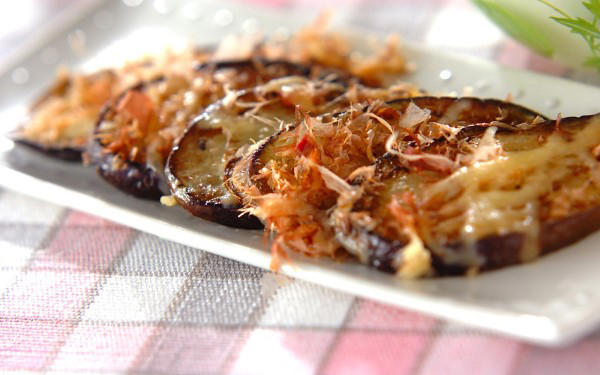 カリフラワーのチーズ焼き, ゆで卵のチーズ焼き, チキンのトマトチーズ焼き, ネギののりチーズ焼き, 豆腐のみそチーズ焼き, ナスのおかかチーズ焼き, 鶏ささみのチーズ焼き, ズッキーニのみそチーズ焼き, しいたけのチーズ焼き