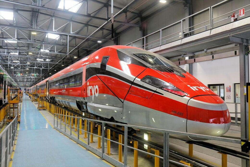 イタリアの鉄道がなぜ英仏間に？, 外国の鉄道に「殴り込み」をかける理由, 「前時代的」イタリア鉄道に競争の波, 攻防乗り越え「攻める側」に, 「国営航空」の二の舞は避けたい？