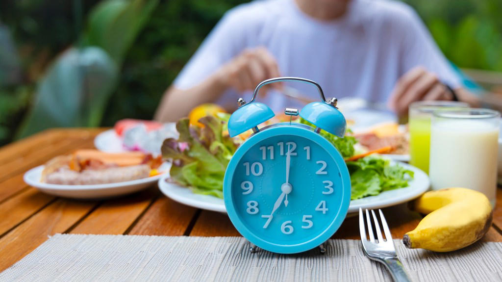 What was the study?, What did they find?, What does this mean?, Why do some forms of intermittent fasting work?, How does having an earlier breakfast help you lose weight?, So, what times should you eat?