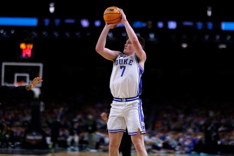 Passing or failing, Dallas Mavericks: A+, Philadelphia 76ers: A, Charlotte Hornets: D, Utah Jazz: B, Washington Wizards: B, New Orleans Pelicans: B-, Brooklyn Nets: C+, Toronto Raptors: D-, Houston Rockets: C, Portland Trail Blazers: C-, Oklahoma City Thunder: B-, Memphis Grizzlies: B-, Minnesota Timberwolves: B, Miami Heat: B+, Orlando Magic: B+, Boston Celtics: C+, Phoenix Suns: A-, Los Angeles Clippers: C+, Detroit Pistons: B+, Sacramento Kings: B, Milwaukee Bucks: C-, Cleveland Cavaliers: B-, New York Knicks: C-, Indiana Pacers: C, Los Angeles Lakers: C, Denver Nuggets: C