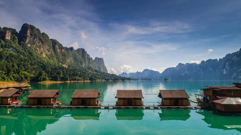 1. Cayo Espanto hotel, 2. Hotel Palafitte, 3. Banyan Tree Mayakoba hotel, 4. Constance Prince Maurice hotel, 5. Bawah Reserve hotel, 6. The St Regis Langkawi hotel, 7. Underwater Room, The Manta Resort hotel, 8. The Boat House, Pengelly Retreat hotel, 9. Misool hotel, 10. Panvaree Resort hotel