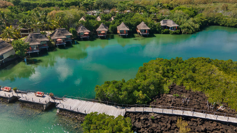 1. Cayo Espanto hotel, 2. Hotel Palafitte, 3. Banyan Tree Mayakoba hotel, 4. Constance Prince Maurice hotel, 5. Bawah Reserve hotel, 6. The St Regis Langkawi hotel, 7. Underwater Room, The Manta Resort hotel, 8. The Boat House, Pengelly Retreat hotel, 9. Misool hotel, 10. Panvaree Resort hotel