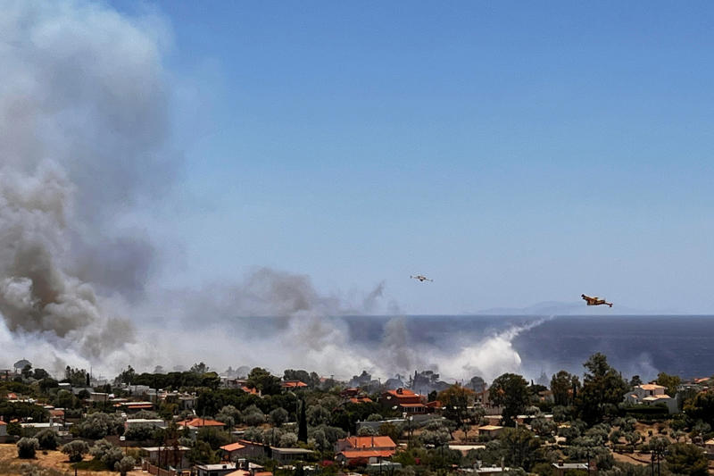Spanish and Portuguese temperatures to exceed 40C, France issues orange alert for ‘stifling’ heatwave, In Greece, summer wildfires force Athens evacuations, Popular Italian destinations swelter in prolonged heatwave