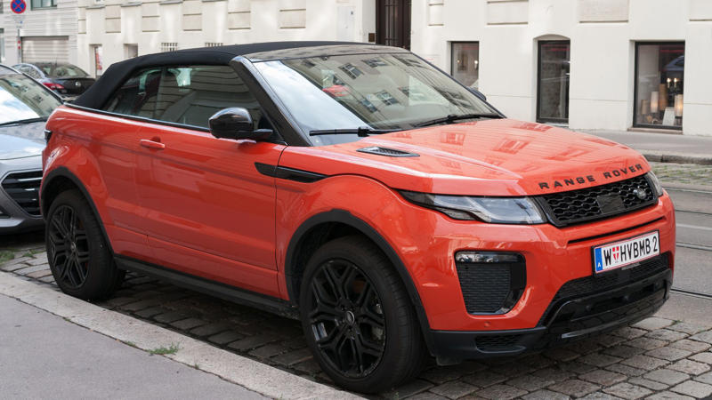 1. Chevrolet Camaro, 2. Dodge Challenger, 3. Range Rover Evoque, 4. Lexus CT200h, 5. Cadillac ATS Coupe, 6. BMW i8, 7. Toyota C-HR, 8. Nissan Murano CrossCabriolet, 9. Acura ZDX, 10. Pontiac Aztek, 1. Honda Pilot, 2. Subaru Forester, 3. Toyota 4Runner, 4. Jeep Wrangler, 5. Volvo XC90, 6. Nissan Cube, 7. Honda Ridgeline, 8. Kia Soul, 9. Ford Transit Connect, 10. Scion xB