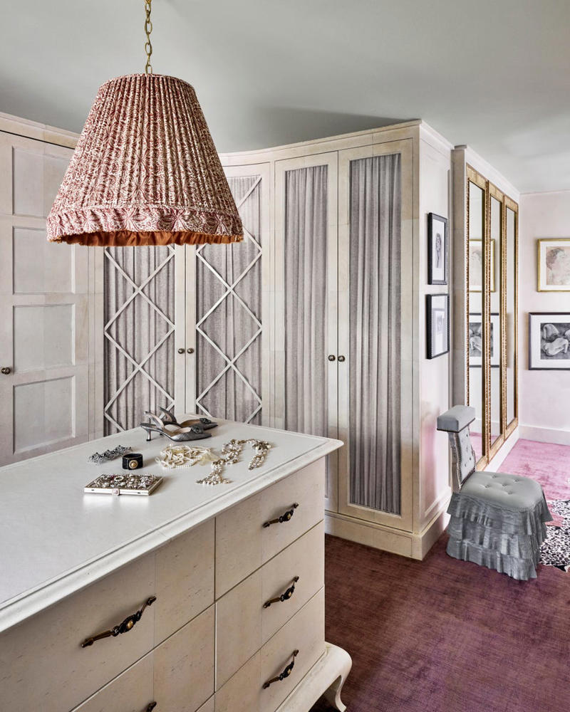 Wellness Spaces, Smart Systems, Traditional Kitchens, Bold Hues, Separate Dressing Areas, Integrated Storage, Minimal Woodwork, Niche Kitchen Features