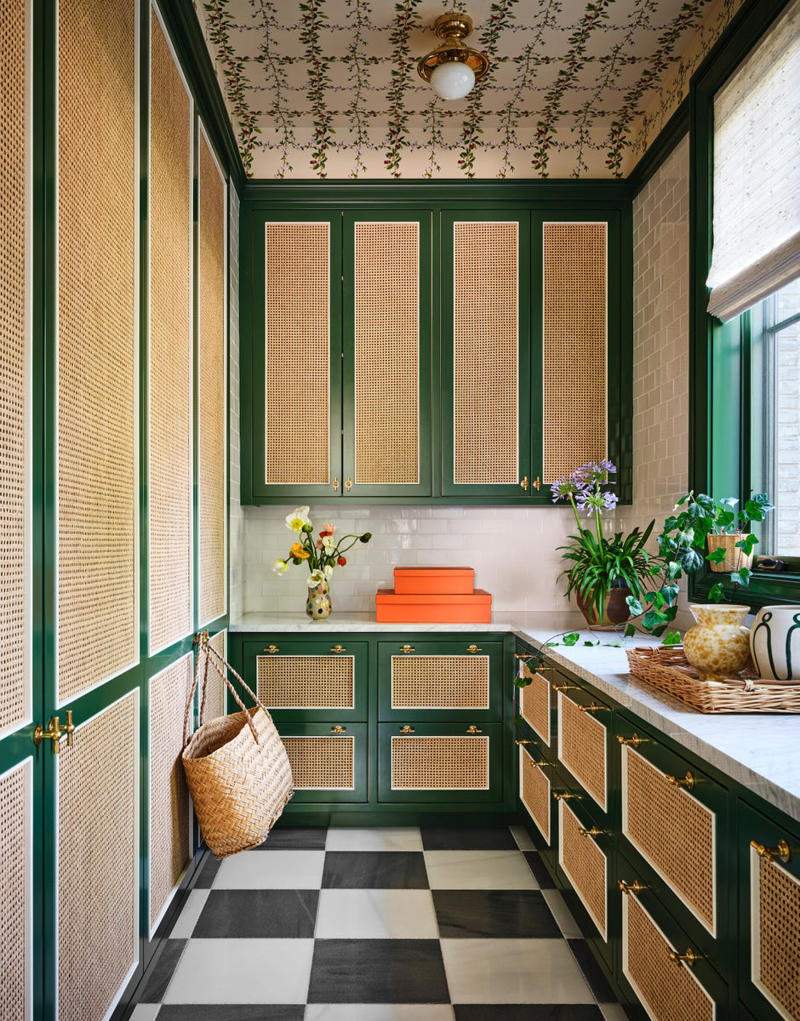 Wellness Spaces, Smart Systems, Traditional Kitchens, Bold Hues, Separate Dressing Areas, Integrated Storage, Minimal Woodwork, Niche Kitchen Features