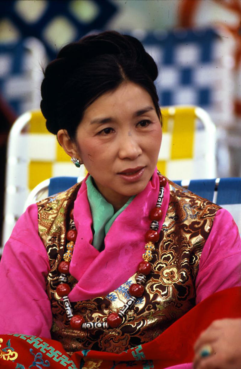 Young and glamorous royals, Parents of three young children, Sonam Yangden Wangchuck, Family photos, Jigme Ugyen Wangchuck, The eldest: Jigme Namgyel Wangchuck, The Himalayan Kate Middleton, The Kingdom of Bhutan, The 'Dark Southland', Happy country, No mass tourism in Bhutan, The Wangchuck dynasty, A new democracy, King Jigme Khesar: crowning ceremony, The second youngest king in the world, Three days of festivities, Jigme Khesar: Prince Charming, The Dragon King gets engaged, Jetsun Pema, The king takes his own photos, The wedding day, Wedding of the King and Queen of Bhutan, Very different from William and Kate's wedding, True love, Why are they called Dragon King and Queen?, William and Kate visit Bhutan, Two glamorous royals from East and West, "The People's King", The little Crown Prince of Bhutan, The Dragon King and his son, The future Japanese Emperor and Bhutanese King