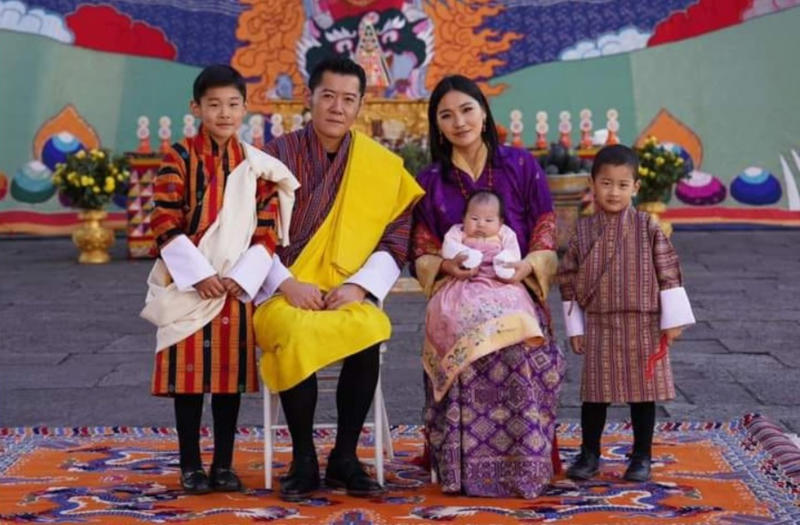Young and glamorous royals, Parents of three young children, Sonam Yangden Wangchuck, Family photos, Jigme Ugyen Wangchuck, The eldest: Jigme Namgyel Wangchuck, The Himalayan Kate Middleton, The Kingdom of Bhutan, The 'Dark Southland', Happy country, No mass tourism in Bhutan, The Wangchuck dynasty, A new democracy, King Jigme Khesar: crowning ceremony, The second youngest king in the world, Three days of festivities, Jigme Khesar: Prince Charming, The Dragon King gets engaged, Jetsun Pema, The king takes his own photos, The wedding day, Wedding of the King and Queen of Bhutan, Very different from William and Kate's wedding, True love, Why are they called Dragon King and Queen?, William and Kate visit Bhutan, Two glamorous royals from East and West, "The People's King", The little Crown Prince of Bhutan, The Dragon King and his son, The future Japanese Emperor and Bhutanese King