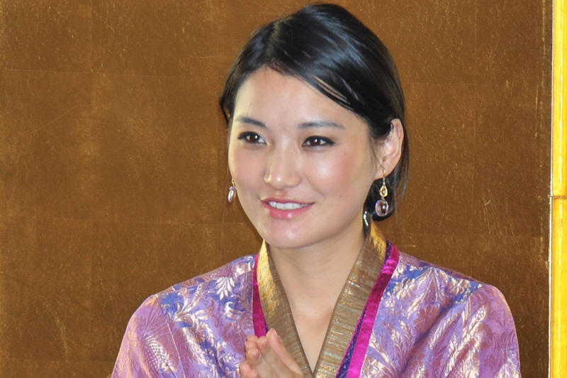 Young and glamorous royals, Parents of three young children, Sonam Yangden Wangchuck, Family photos, Jigme Ugyen Wangchuck, The eldest: Jigme Namgyel Wangchuck, The Himalayan Kate Middleton, The Kingdom of Bhutan, The 'Dark Southland', Happy country, No mass tourism in Bhutan, The Wangchuck dynasty, A new democracy, King Jigme Khesar: crowning ceremony, The second youngest king in the world, Three days of festivities, Jigme Khesar: Prince Charming, The Dragon King gets engaged, Jetsun Pema, The king takes his own photos, The wedding day, Wedding of the King and Queen of Bhutan, Very different from William and Kate's wedding, True love, Why are they called Dragon King and Queen?, William and Kate visit Bhutan, Two glamorous royals from East and West, "The People's King", The little Crown Prince of Bhutan, The Dragon King and his son, The future Japanese Emperor and Bhutanese King