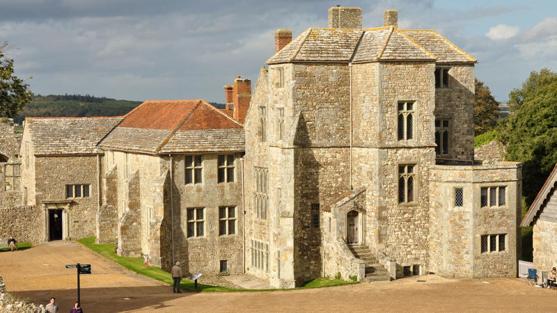 Palaces, Cottages, And Everything Between, Buckingham Palace, Windsor Castle, Palace Of Holyroodhouse, Hillsborough Castle, Clarence House, St James’s Palace, Bagshot Park, Wren House, Balmoral Castle, Highgrove House, Birkhall, Llwynywermod, Dumfries House, Tamarisk House, Eltham Palace, Hampton Court Palace, Kew Palace, Richmond Palace, Greenwich Palace (Palace Of Placentia), Nonsuch Palace, Whitehall Palace, Frogmore House, Royal Lodge, Thatched House Lodge, Marlborough House, Lancaster House, York House, Ivy Cottage, Nottingham Cottage, Fort Belvedere, Craigowan Lodge, Osborne House, Carisbrooke Castle, Ravenscourt Park House, Audley End House, Tower Of London, Gloucester House, Anmer Hall, Gatcombe Park, 145 Piccadilly, Bentley Priory