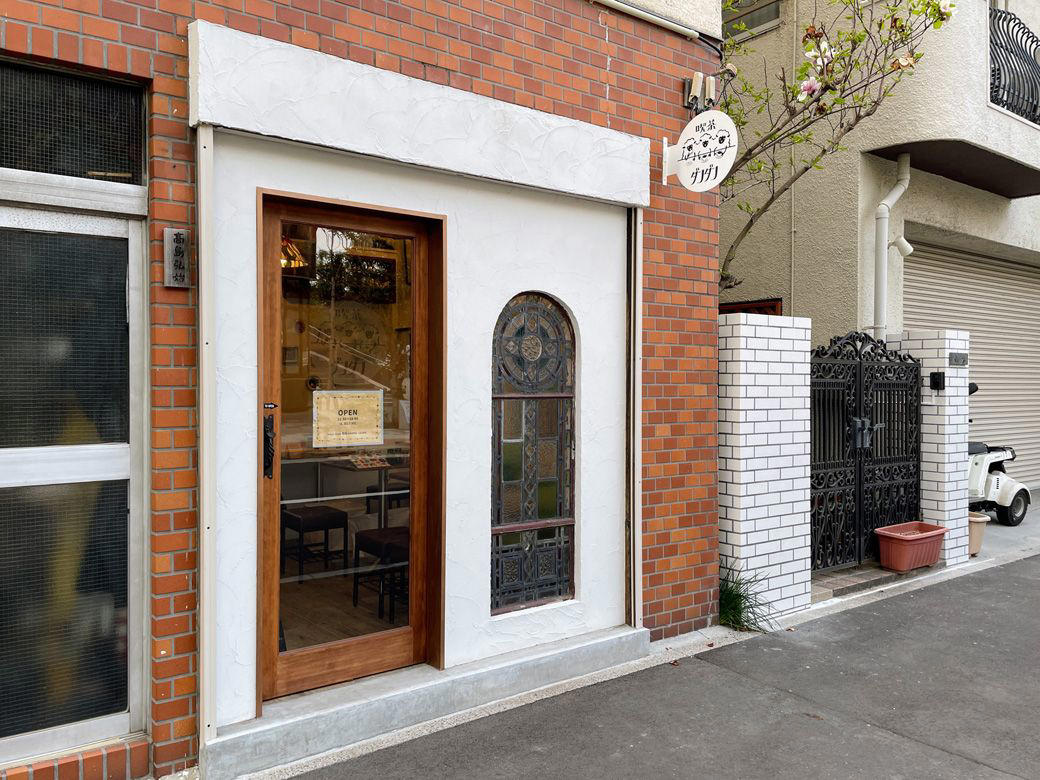 タワマン集まる勝どきは埋立地, 地元のクリーニング店主が語るタワマン, 立ち退き料で2億円を提示された人も, 築60年の家をリノーベーション, タワマン増殖で失われた日当たり, 再開発現場を歩いてみると