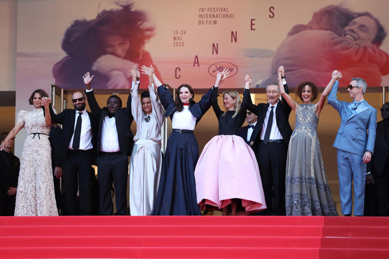 Actress's outfits at the Cannes Film Festival: a hot topic Actress's outfits at the Cannes Film Festival: a hot topic, What kind of designs are prohibited?, Naomi Campbell (2024), Ngoc Trinh (2019), Paris Hilton (2014), Aishwarya Rai (2023), Suzu Hirose (2025)