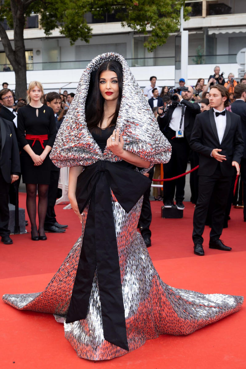 Aishwarya Rai (2023) Actress's outfits at the Cannes Film Festival: a hot topic, What kind of designs are prohibited?, Naomi Campbell (2024), Ngoc Trinh (2019), Paris Hilton (2014), Aishwarya Rai (2023), Suzu Hirose (2025)