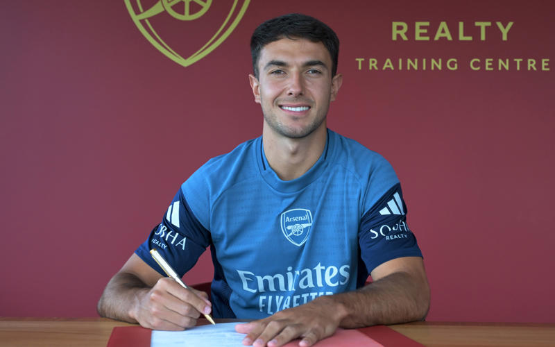 Latest transfer news headlines, Gyokeres to Arsenal fee revealed, Tottenham get Kudus boost, Arsenal reveal Martin Zubimendi shirt number, Gyokeres to Arsenal update, Arsenal close in on Gyokeres, Arteta: Zubimendi could be key signing for Arsenal, Arsenal confirm Zubimendi signing, Kudus to Tottenham update, Barcelona to step up Rashford move, Spurs eye Kudus alternative, Chelsea outcast eyes homecoming, Tottenham plan second Kudus bid next week, Man Utd make shock move for Calvert-Lewin, Arsenal in Gyokeres breakthrough, Nwaneri to Chelsea twist, Arsenal plot opening Madueke bid, Reece James sends fitness update, Fran Garcia on his future, Nwaneri 'reluctant' to sign new Arsenal deal, Chelsea and Arsenal to hold Madueke talks, Tottenham plot second bid for Kudus after £50m offer rejected, Walker speaks on shock Burnley move, Porto chasing Sainz, Jackson future in doubt?, No offers for Madueke, Stoke land Mubama, Watford sign Semedo, Done deal! Brighton land left-back, Chelsea interested in Nwaneri, Arsenal agree Madueke deal, Done deal! Chelsea sign Gittens, Arsenal face new Rodrygo rival, Arsenal step up Madueke talks, Gyokeres set for Sporting return, Maksym Taloverov joins Stoke, Arsenal get Madueke boost, Man Utd reveal Leon plan, Walker reacts to Burnley move, Man Utd confirm Leon signing, DONE DEAL, Arsenal 'prepare' Gyokeres move, Palmer praises Estevao, Man Utd stars to seek summer moves, Cunha shirt number, Gittens announcement imminent, Maresca on Madueke's future, Arsenal set new Gyokeres deadline, Osimhen chooses Man Utd move, Chelsea in talks over Dibling deal, Arsenal get huge Rodrygo boost, Madueke wants Arsenal move, Rashford chooses preferred next club, Woltemade to Bayern hits pothole, Calvert-Lewin receives Premier League, Bundesliga offers, DONE DEAL: Chelsea wonderkid joins Torino, Nwaneri in contract talks, Eze to push for Arsenal switch, Juventus to terminate Vlahovic?, DONE DEAL: Jonathan David joins Juventus, Martinelli to Saudi Arabia?, More on Gittens and Chelsea, Kyle Walker set for shock move, DONE DEAL: Keane extends Everton deal, Manchester City eye Inter defender, NEW: Man United tried for Ndidi last summer, Cunha handed No10 shirt, Man Utd quintet hand in transfer requests, Coutinho leaves Villa, Brownhill Burnley future uncertain, Hirst commits future to Ipswich, Scalvini top Newcastle target, Rashford to return to Man Utd, Galbraith set for Swans, David jets in for Juve medical, Cajuste attracting suitors, Charlton add Bell, Spurs appoint Martin Ho, Al-Nassr turn attention to Martinelli, Arsenal and Chelsea keeping tabs on Smit, Dumfries' release clause, Silva turns down Saudi, Williams speaks on new Bilbao deal, Man Utd not pursuing Calvert-Lewin, Tomiyasu to leave Arsenal, Nico Williams signs new deal, Man City appoint Andree Jeglertz, Arteta and Heinze set for Arsenal reunion, Gittens set for Chelsea move, DONE DEAL, David arrives for medical, Rodrygo boost, Arsenal to appoint Gabriel Heinze, Newcastle launch second Elanga bid, Arsenal hold fresh Madueke talks, Spurs looking to sell Richarlison, Diouf unimpressed by Burnley demands, Milambo signs for Brentford, Bournemouth close in on Diakite, Man City appoint Jeglertz, Newcastle launch Elanga bid