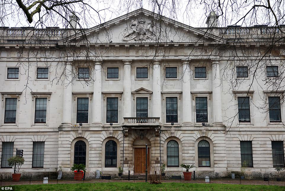Fears grow over Chinese 'spy campus' at heart of London