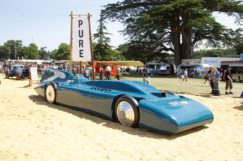 Bugatti Tourbillon: 8.3 litres, Dodge Viper: 8.4 litres, Bugatti Royale: 12.7 litres, Weineck Cobra: 12.8 litres, Pierce-Arrow Model 66 and Peerless Model 60: 13.5 litres, Cadillac Sixteen: 13.6 liters, Scania 730 S: 16.4 litres, Godfather: 16.5 litres, Christie: 19.9 litres, Blitzen Benz: 21.5 litres, Sunbeam 1000hp: 22.4 litres x 2, Golden Arrow: 23.9 litres, Babs: 27.0 litres, Fiat S76: 28.3 litres, Bluebird: 37.0 litres, Packard-Bentley (‘Mavis’): 41.8 litres, Brutus: 46.9 litres, Caterpillar 797F: 106 litres